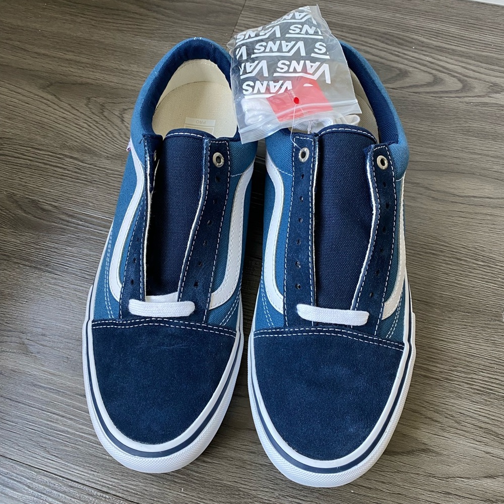 Vans Mens Old Skool skate shoes (size 11)